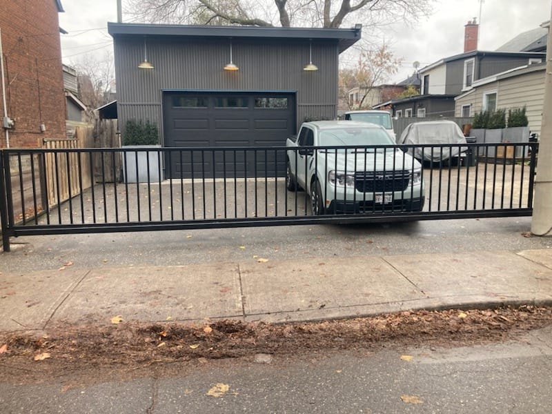 25ft Cantilever Sliding Gate